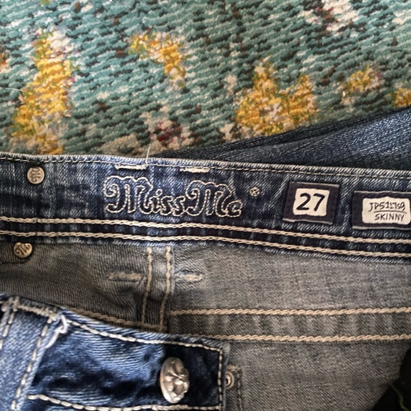 Miss Me Straight Leg Jeans Size 27 - Picture 3 of 3